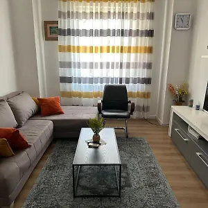 https://central-apartment-shallvare.hotels-in-tirana.com